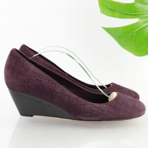Cole Haan WomensAir Talia Pump Size 9.5 Purple Suede Wedge Heel Comfy Dress Shoe